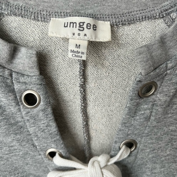 Umgee Women’s Heather Gray Lace-Up Sweatshirt Dress Tunic Size M Casual - Picture 2 of 6